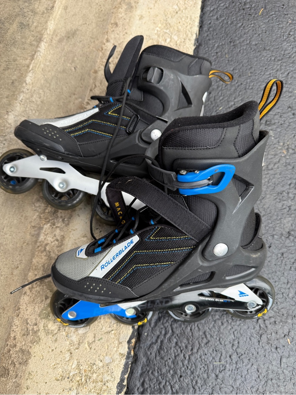 Rollerblade Men's Black and Blue Inline Skates